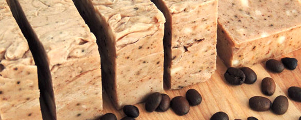 Homemade Soap Recipes That Make Amazing Gifts