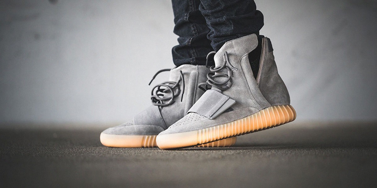 Sneaker brands : Adidas Originals YEEZY Boost 750 “Grey/Gum”