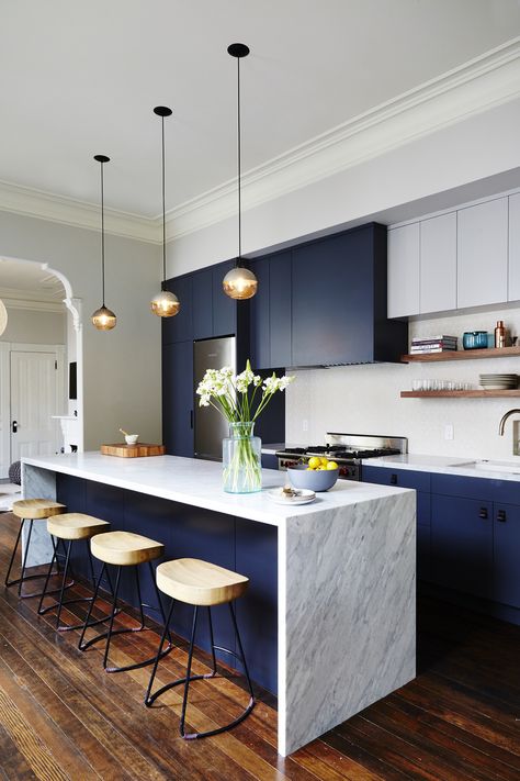 Contemporary Interior Design Trends 2017 - Navy blue interiors