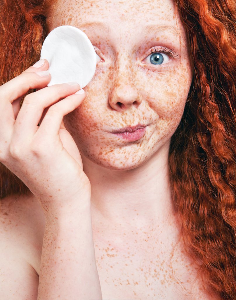 Uses For Coconut Oil - Makeup remover