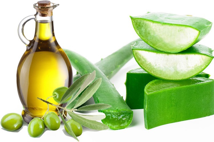 How to straighten hair with aloe vera and olive oil