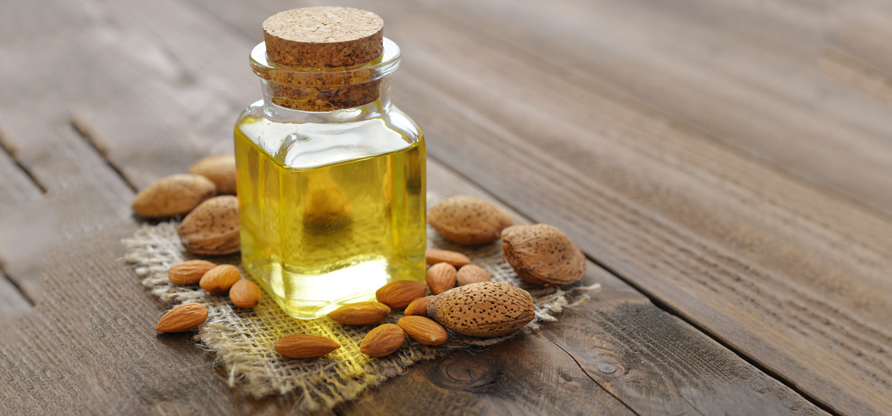 How to straighten hair with almond oil
