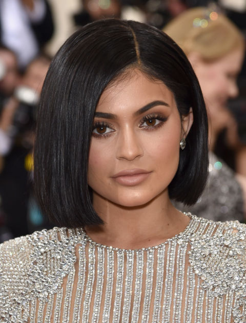 Short Haircuts For Women - Kylie Jenner