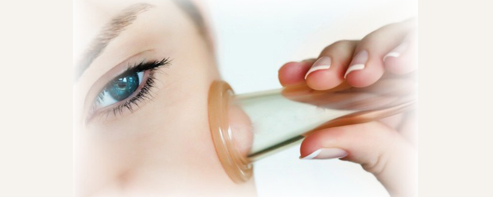 Cupping Therapy For Your Face – Vacuum To Get Glowing Skin