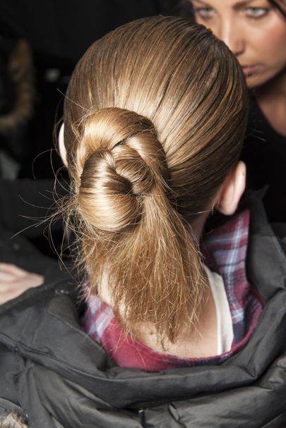 Hair tips - Half Bun Half Ponytail Hair tips - Half Bun Half Ponytail