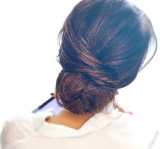 Hair tips -Low bun Hair tips -Low bun