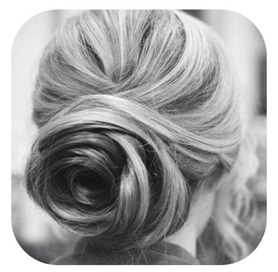 Hair tips - Romantic Bun Hair tips - Romantic Bun