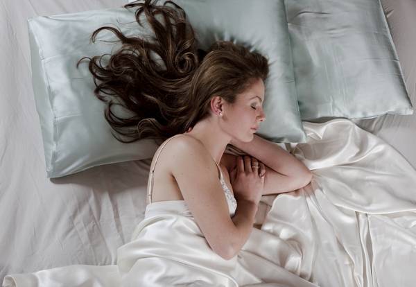 Hair Tips -Sleep On Silk Hair Tips -Sleep On Silk