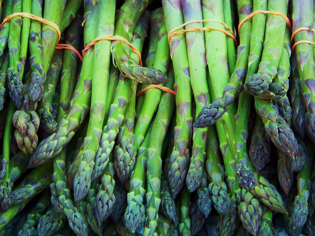 How To Lose Belly Fat Fast- Asparagus